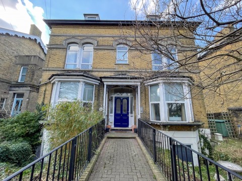 View Full Details for Glen View, Gravesend, Kent, DA12