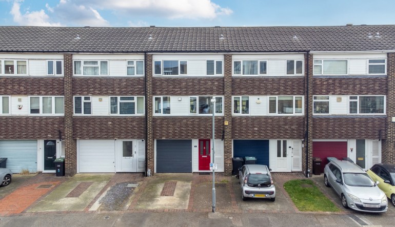 Weavers Close, Gravesend, Kent, DA11