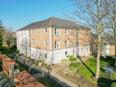 View Full Details for Nelson Court, Glen View, Gravesend, Kent, DA12