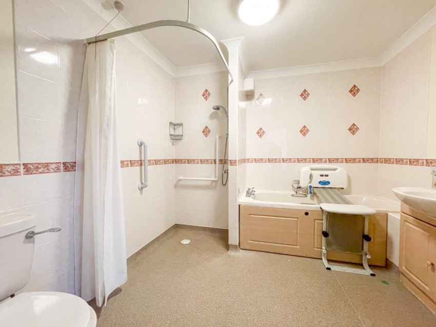 Images for Nelson Court, Glen View, Gravesend, Kent, DA12