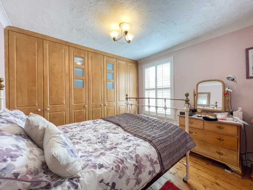 Images for Mead Road, Gravesend, DA11