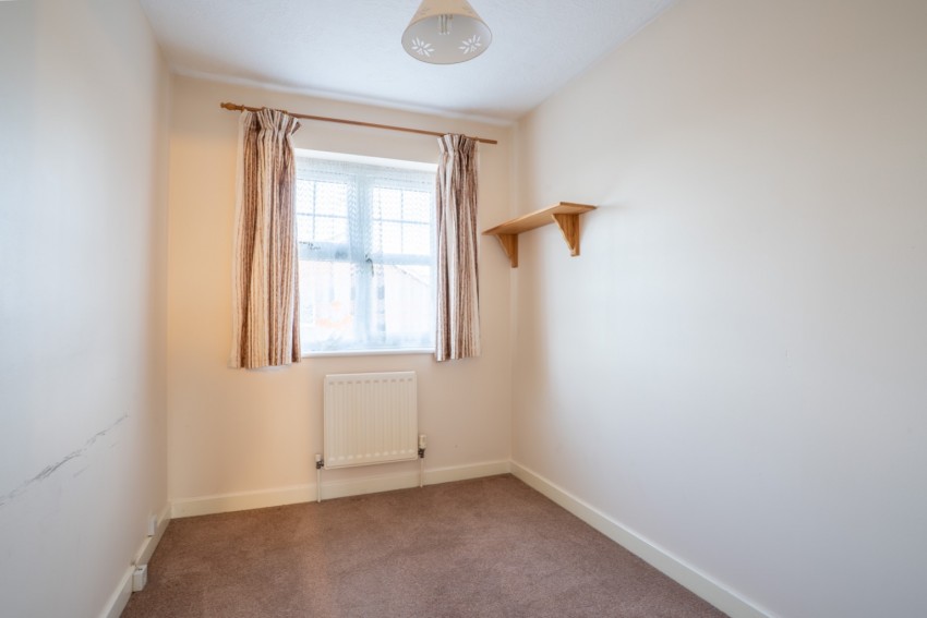 Images for Barham Close, Gravesend, Kent, DA12 2NU