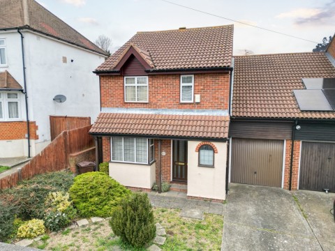View Full Details for Hillside Avenue, Gravesend, Kent, DA12