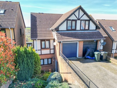 View Full Details for Beacon Drive, Bean, Dartford, Kent, DA2