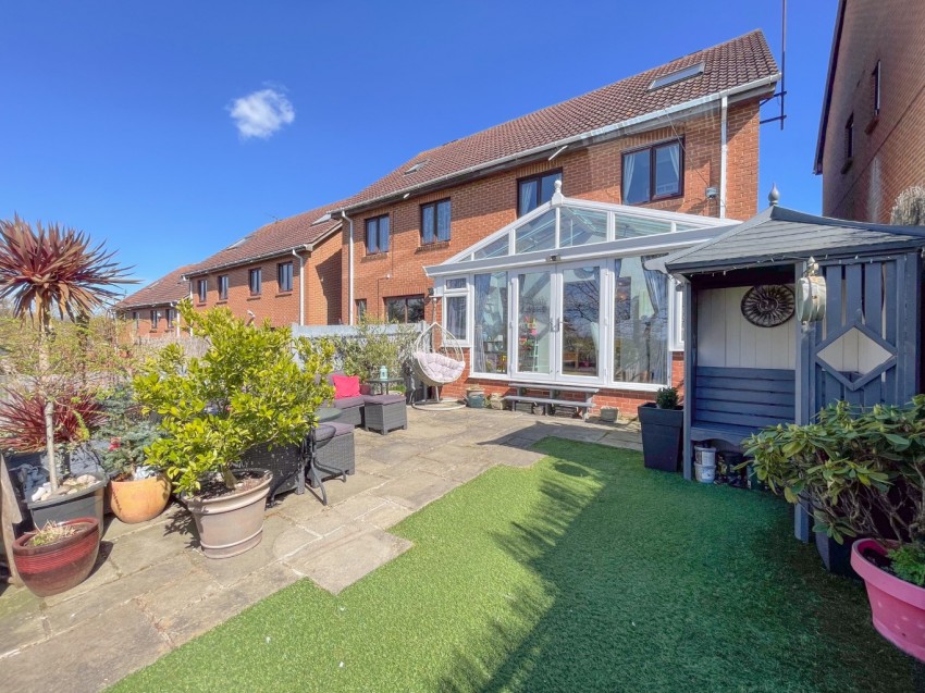 Images for Beacon Drive, Bean, Dartford, Kent, DA2