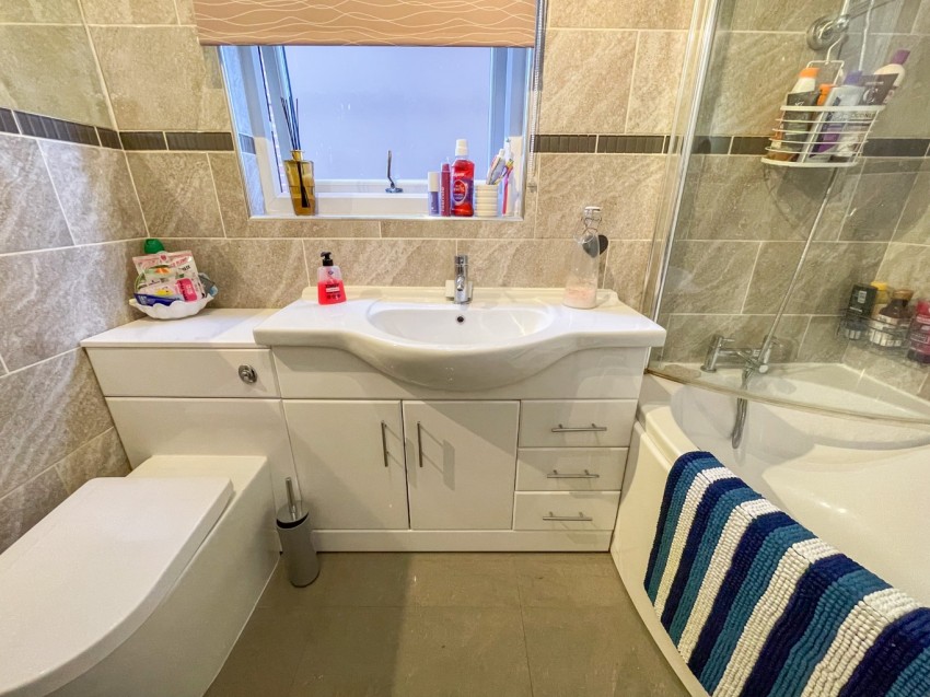 Images for Beacon Drive, Bean, Dartford, Kent, DA2