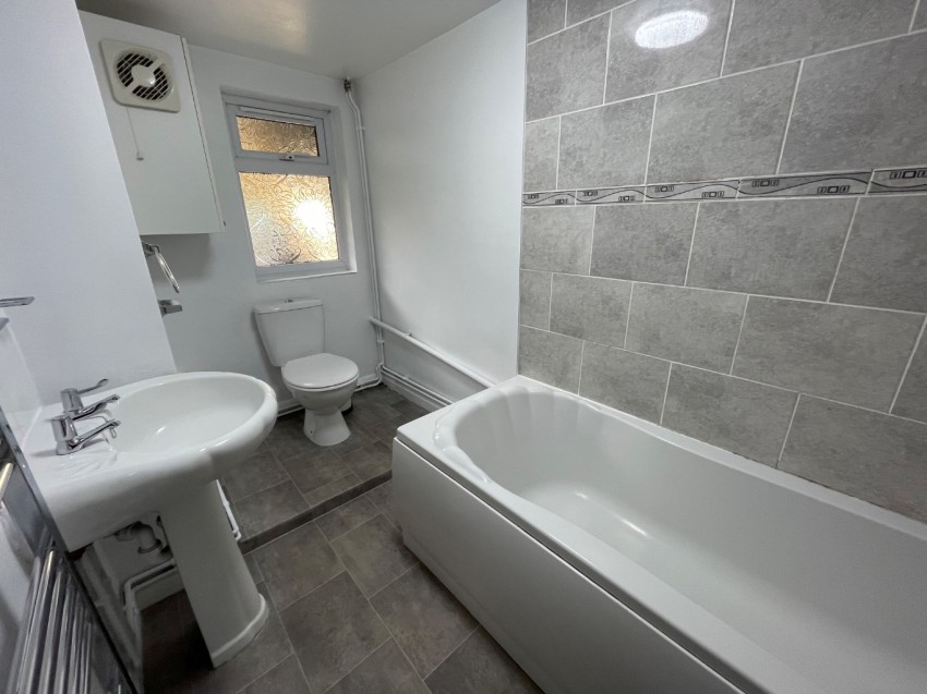 Images for Wellington Street, Gravesend, Kent, DA12 1JB