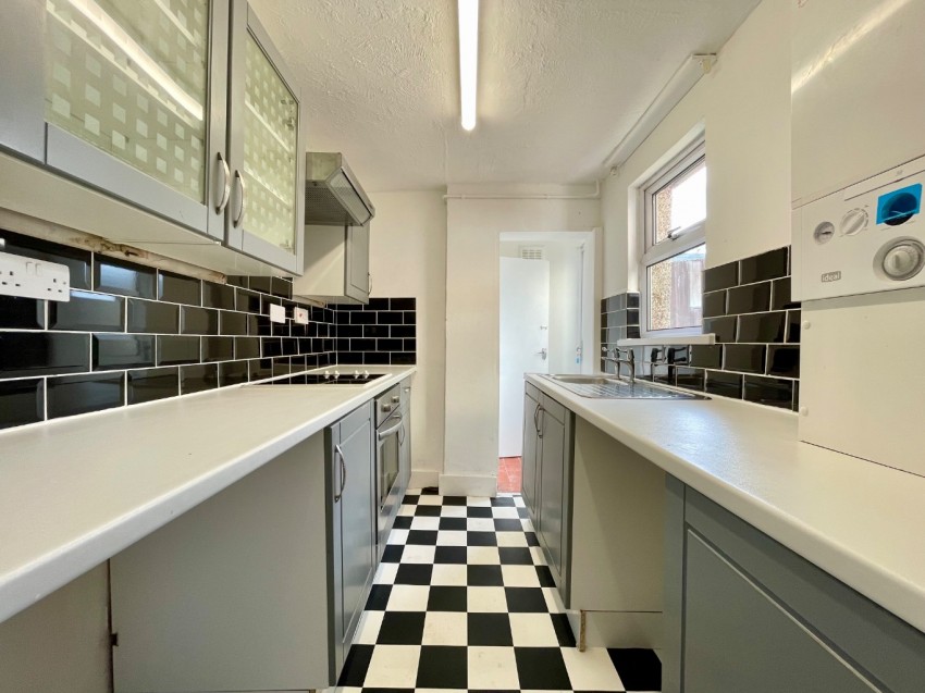 Images for Coopers Road, Northfleet, Gravesend, Kent, DA11 7AH