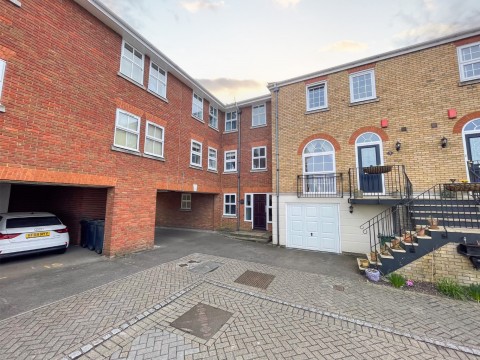 View Full Details for Frobisher Way, Greenhithe, Kent, DA9 9JN