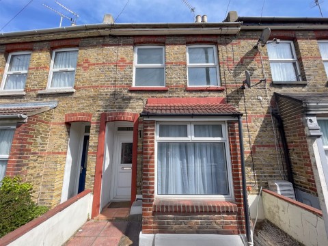 View Full Details for Churchill Road, Gravesend, Kent, DA11 7AQ