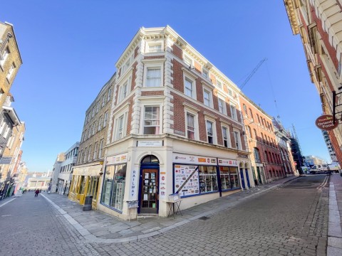 View Full Details for Thames View Court, High Street, Gravesend, DA11