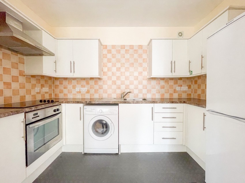 Images for Thames View Court, High Street, Gravesend, DA11