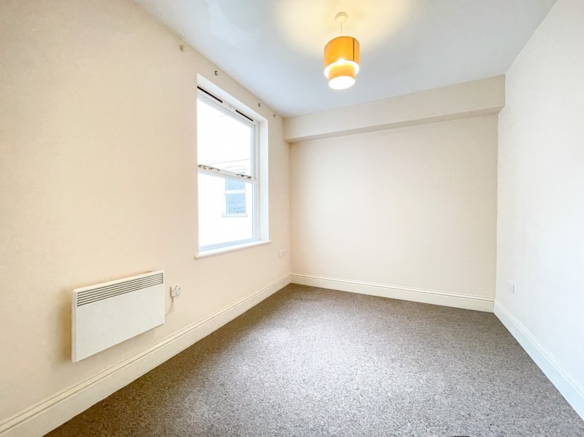 Images for Thames View Court, High Street, Gravesend, DA11