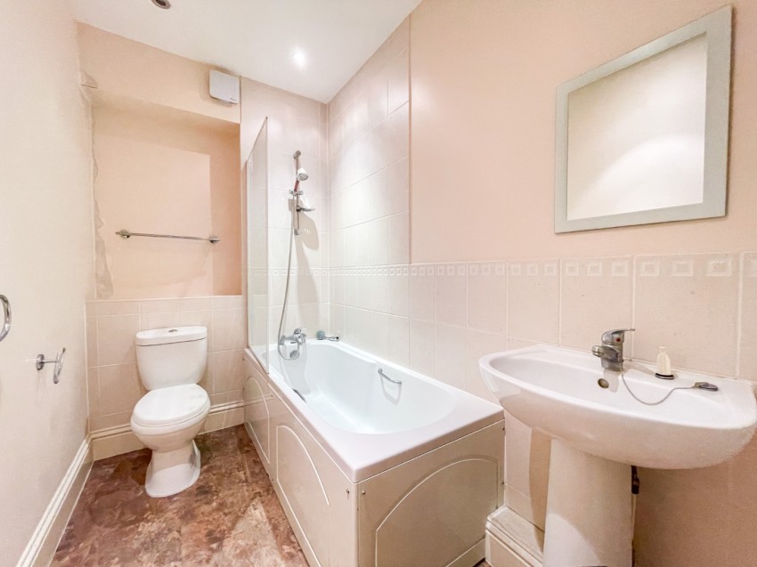 Images for Thames View Court, High Street, Gravesend, DA11