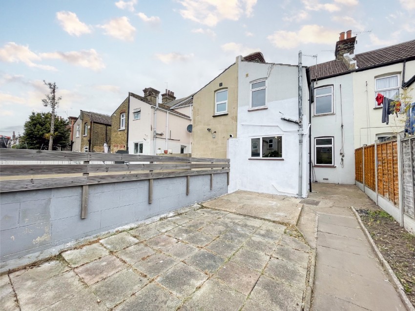 Images for Granville Road, Gravesend, Kent, DA11 0JT