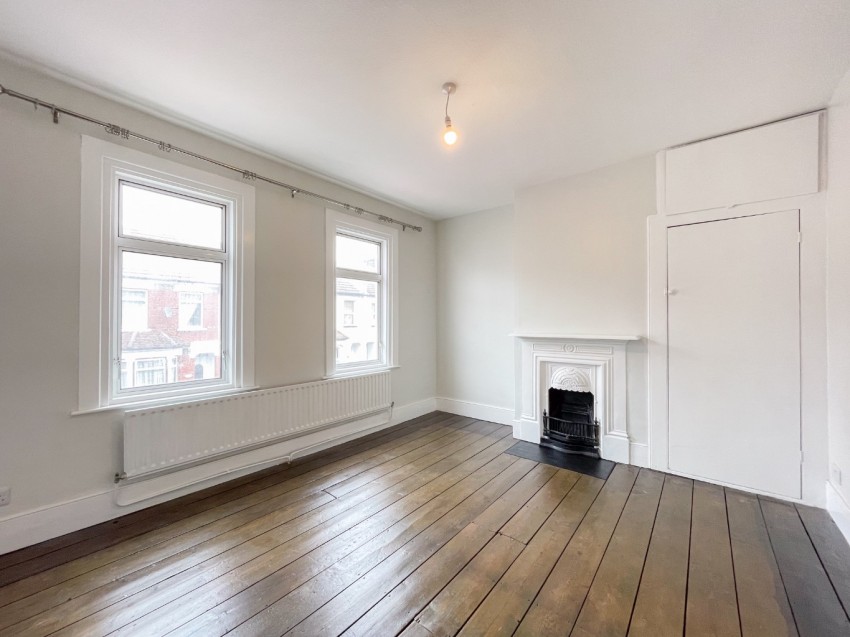 Images for Granville Road, Gravesend, Kent, DA11 0JT