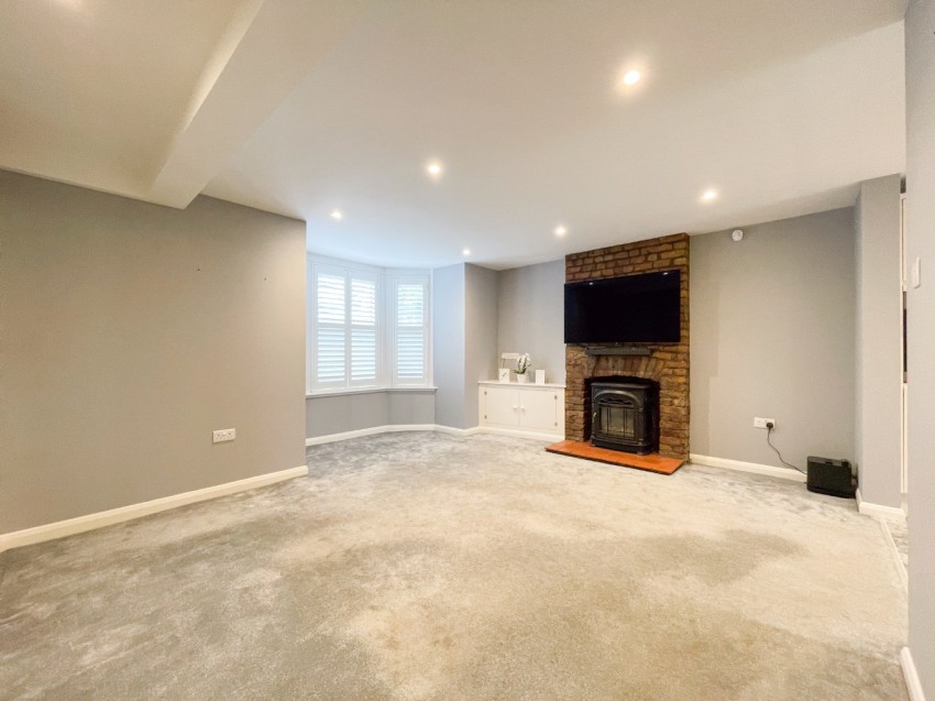 Images for Old Road East, Gravesend, Kent, DA12 1NR