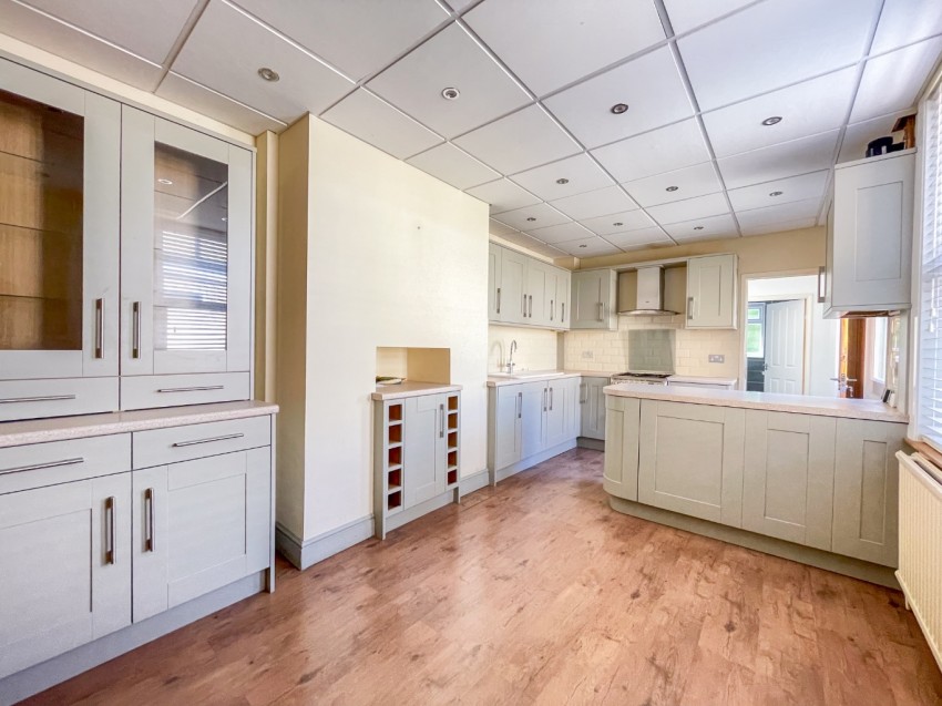 Images for Darnley Road, Gravesend, Kent, DA11 0SN