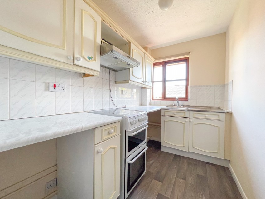 Images for INVESTMENT OPPORTUNITY â THREE ONE-BEDROOM MAISONETTES FOR SALE