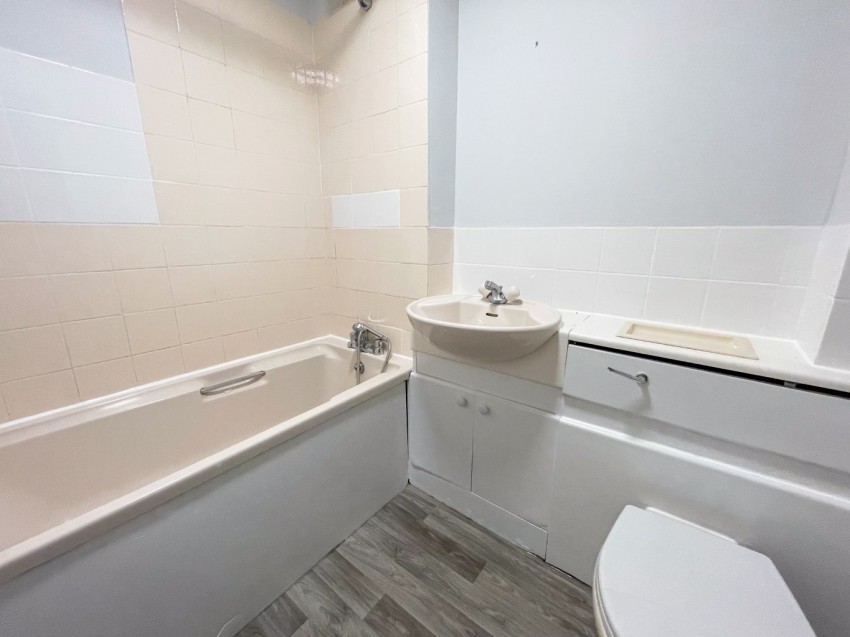 Images for INVESTMENT OPPORTUNITY â THREE ONE-BEDROOM MAISONETTES FOR SALE