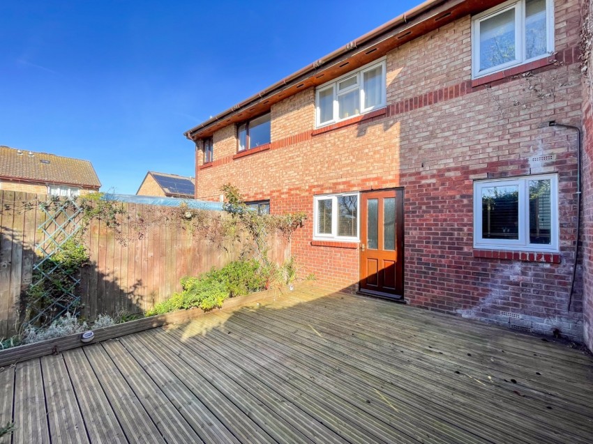 Images for INVESTMENT OPPORTUNITY â THREE ONE-BEDROOM MAISONETTES FOR SALE