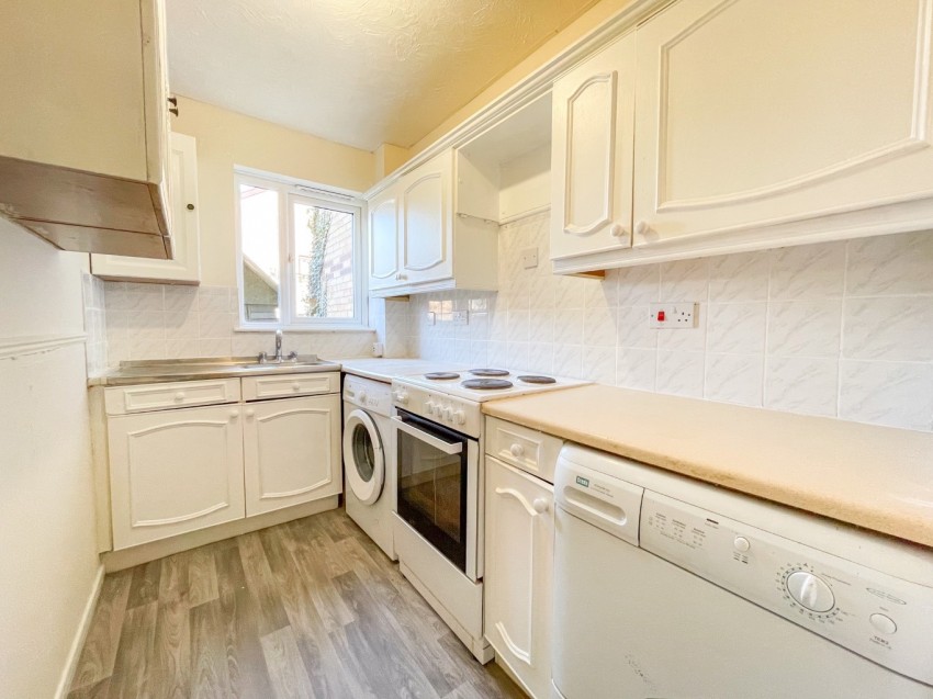 Images for INVESTMENT OPPORTUNITY â THREE ONE-BEDROOM MAISONETTES FOR SALE