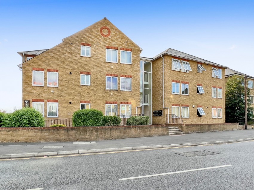 Images for The Pavilion, Wrotham Road, Gravesend, Kent, DA11