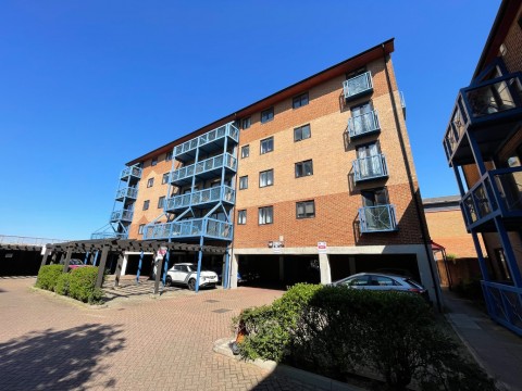 View Full Details for Marriotts Wharf, West Street, Gravesend, Kent, DA11 0BG