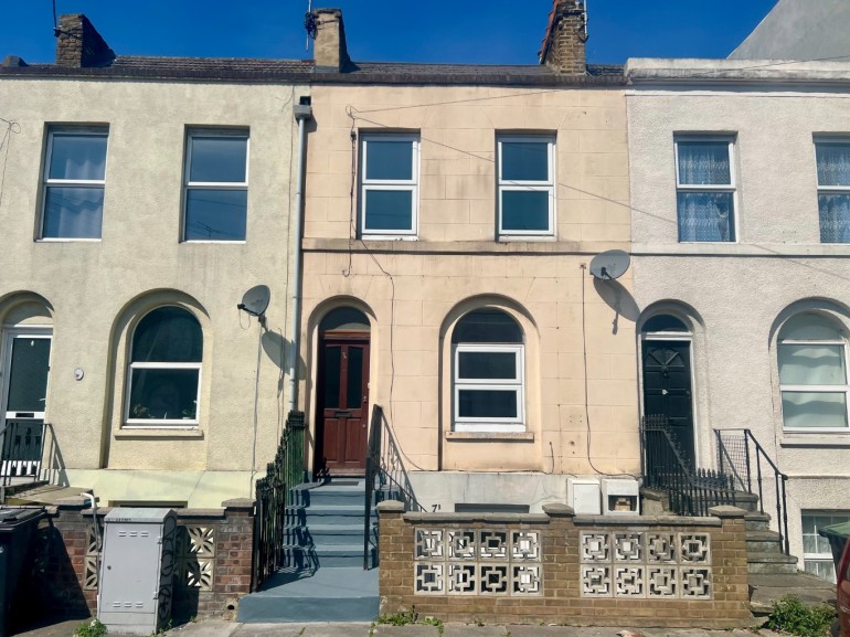 Edwin Street, Gravesend, Kent, DA12 1EH