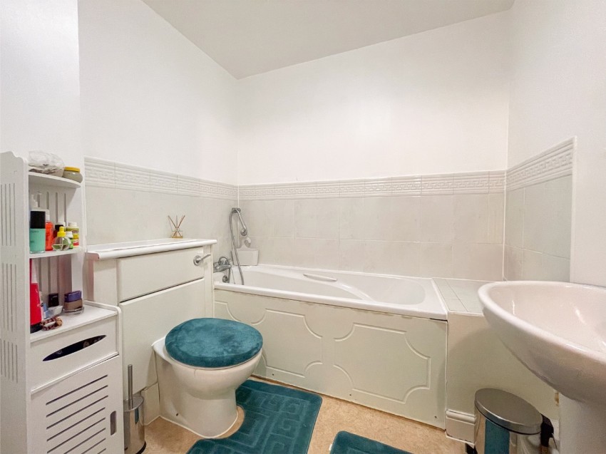 Images for Baltic Wharf, Clifton Marine Parade, Gravesend, Kent, DA11