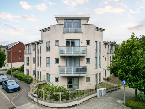 View Full Details for Springhead Parkway, Northfleet, Gravesend, Kent, DA11