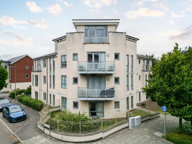 Springhead Parkway, Northfleet, Gravesend, Kent, DA11
