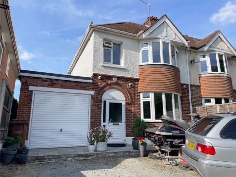 View Full Details for Watling Street, Rochester, Kent, ME2 3QL
