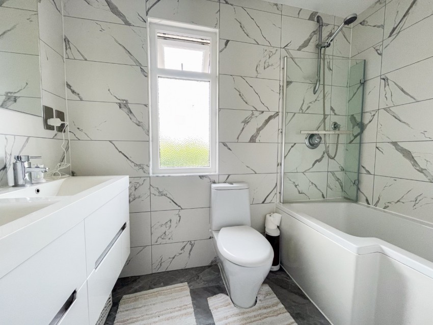 Images for Watling Street, Rochester, Kent, ME2 3QL