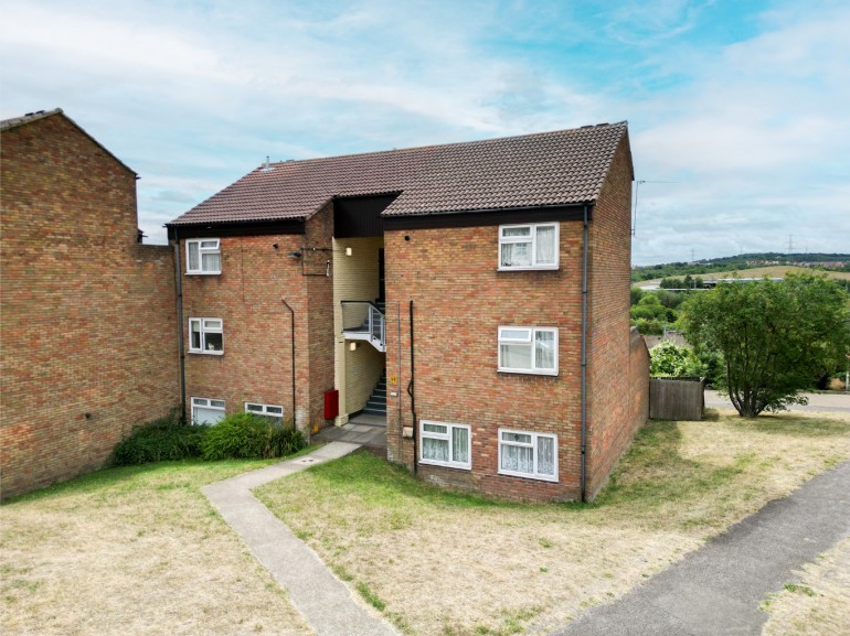 Ebbsfleet Walk, Northfleet, Gravesend, Kent, DA11
