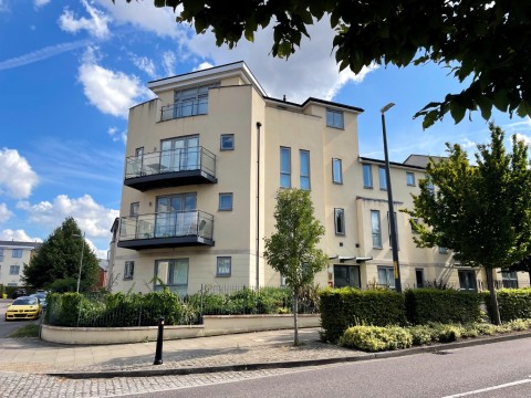 View Full Details for Springhead Parkway, Northfleet, Gravesend, Kent, DA11