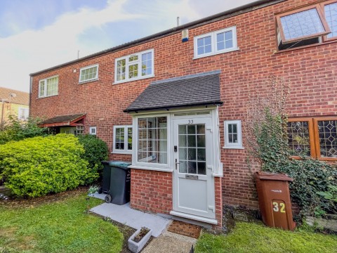 View Full Details for Abbots Field, Gravesend, DA12