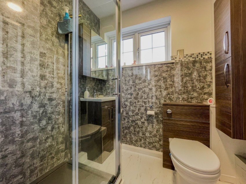 Images for Abbots Field, Gravesend, DA12