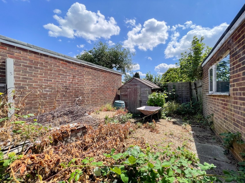 Images for Elwill Way, Istead Rise, Gravesend, Kent, DA13