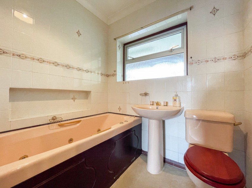 Images for Elwill Way, Istead Rise, Gravesend, Kent, DA13