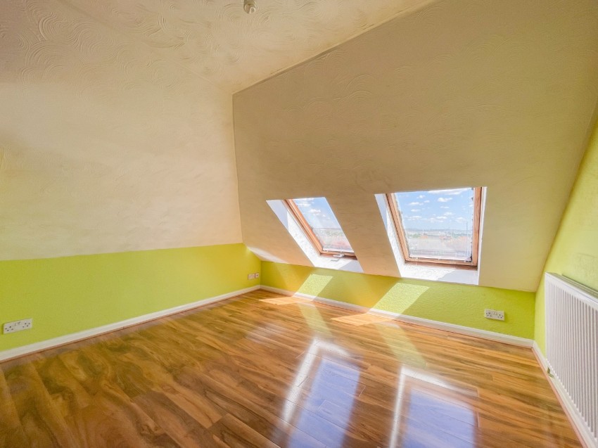 Images for Rochester Road, Gravesend, Kent, DA12 4TT