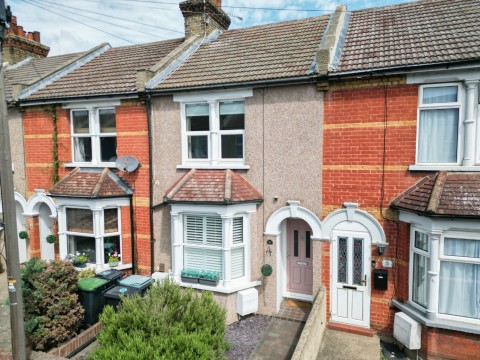 View Full Details for Portland Avenue, Gravesend, Kent, DA12