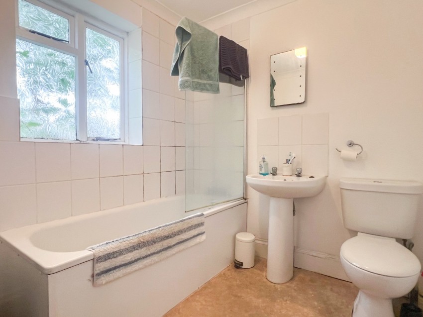 Images for 111 London Road, Northfleet, Gravesend, Kent, DA11 9LZ