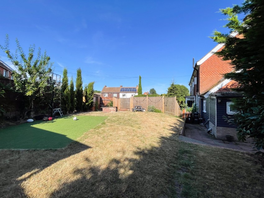 Images for Hollands Close, Shorne, Gravesend, Kent, DA12