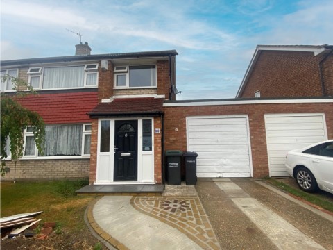 View Full Details for Vigilant Way, Gravesend, Kent, DA12 4PN