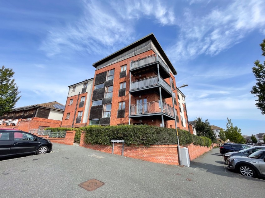 Images for Hawkins Avenue, Gravesend, Kent, DA12
