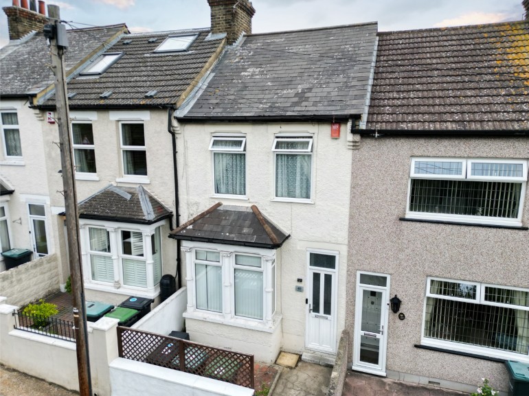 Vale Road, Northfleet, Gravesend, Kent, DA11