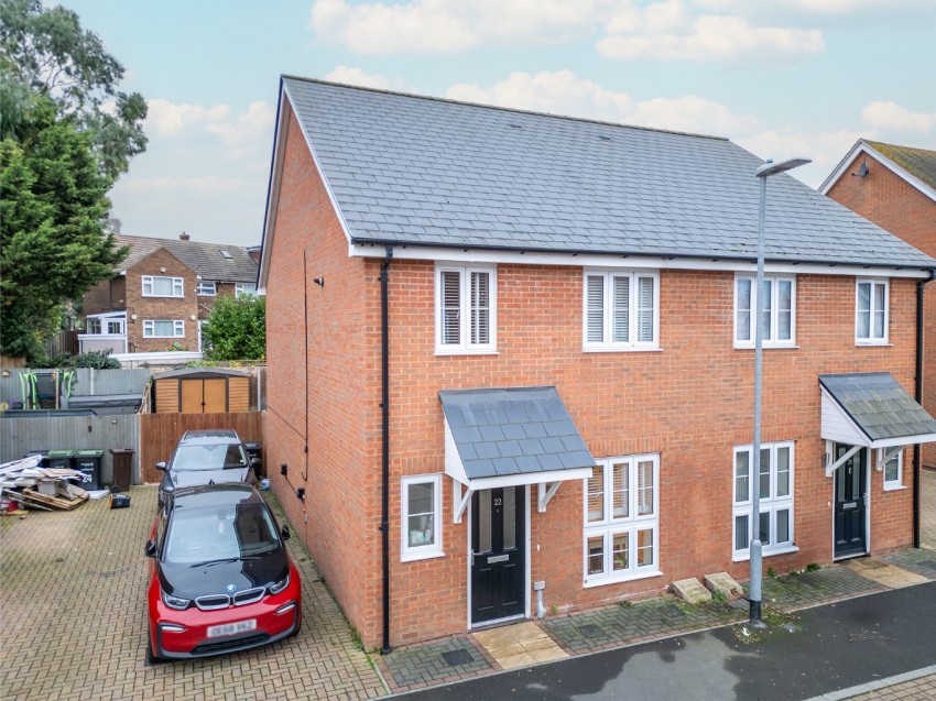 Images for Great Clayne Road, Gravesend, Kent, DA12 2FG