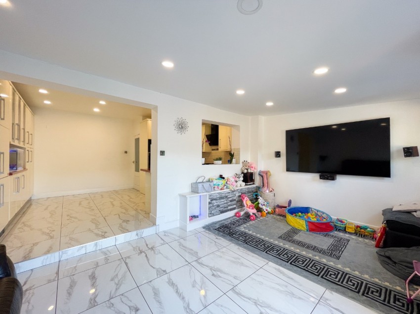 Images for Lingfield Road, Gravesend, Kent, DA12