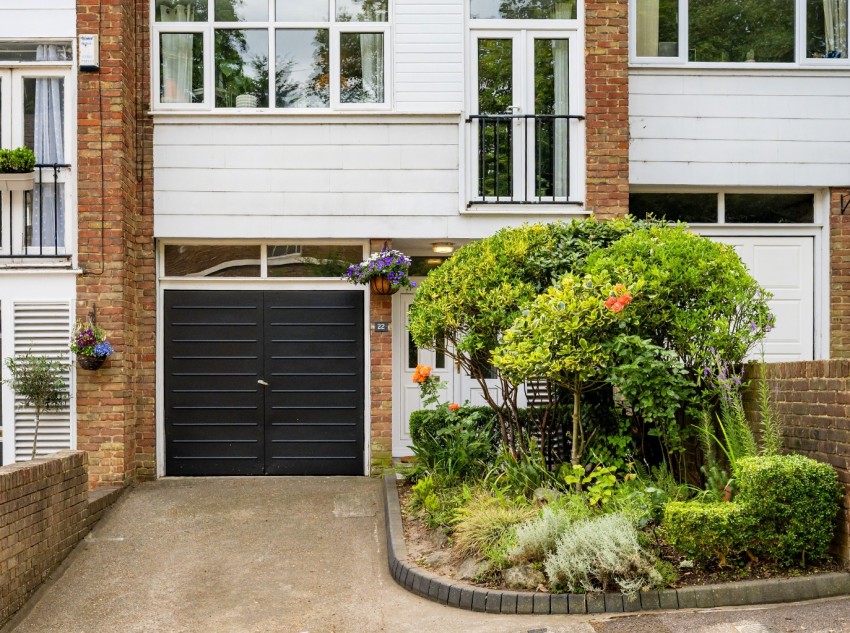 Images for Shrubbery Road, Gravesend, Kent, DA12 1JW